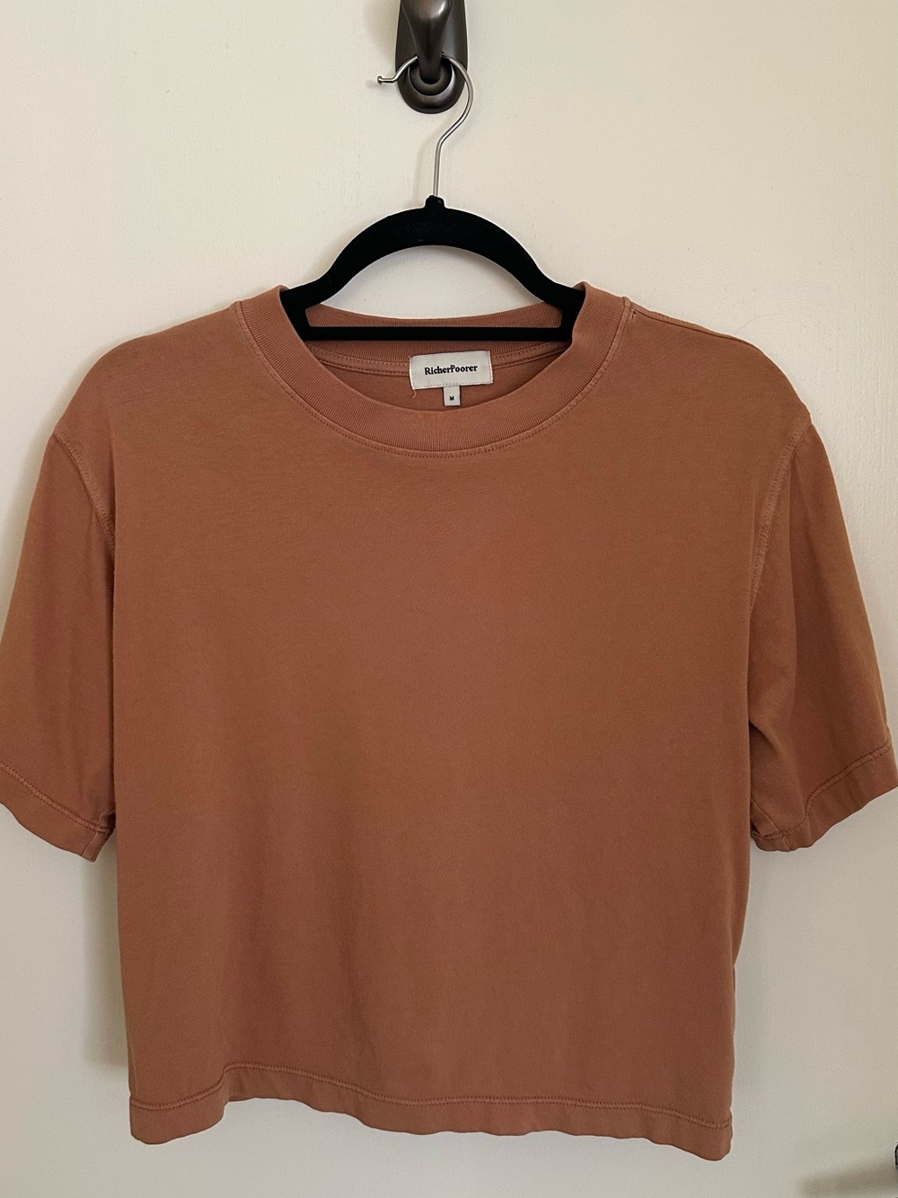 Richer Poorer cropped tee